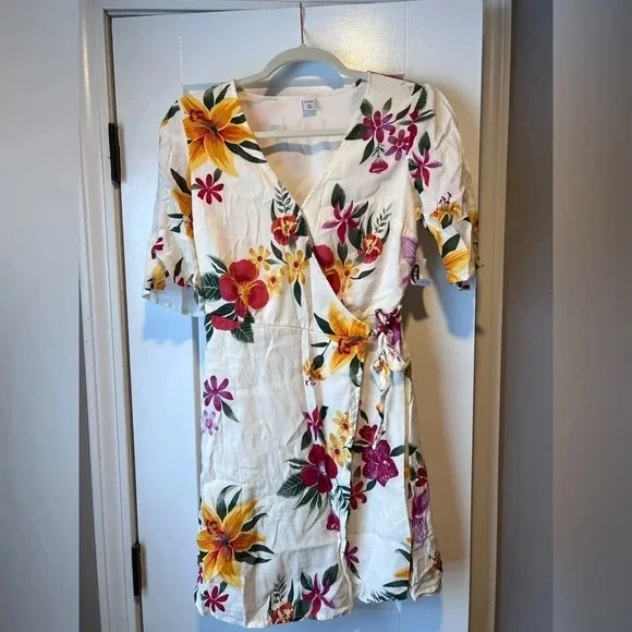 NWT old navy wrap dress - Picture 1 of 3